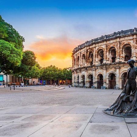 Gite En Provence Proche Avignon Sauveterre  Exteriér fotografie